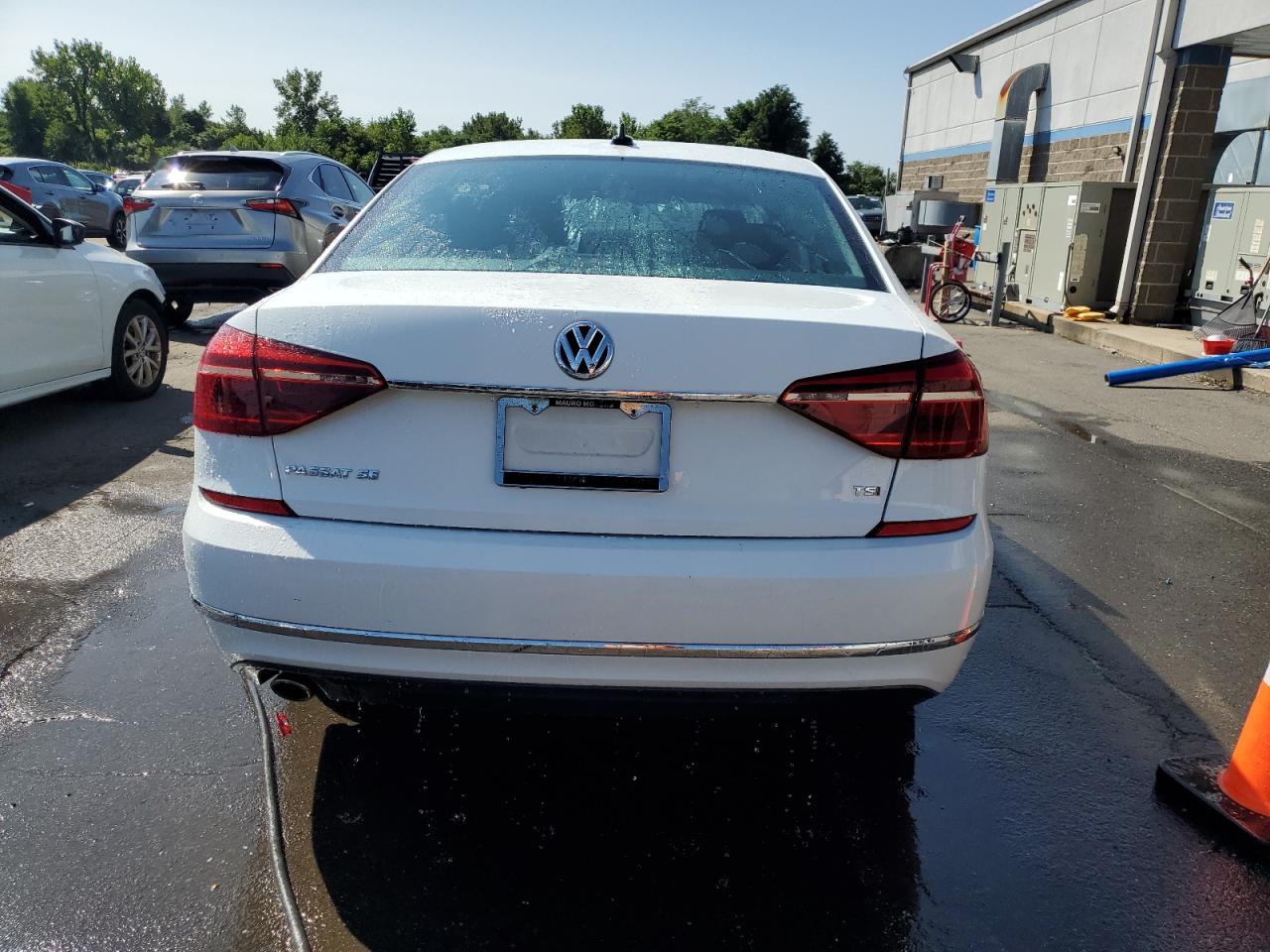 2017 Volkswagen Passat Se VIN: 1VWBT7A36HC040057 Lot: 68536504