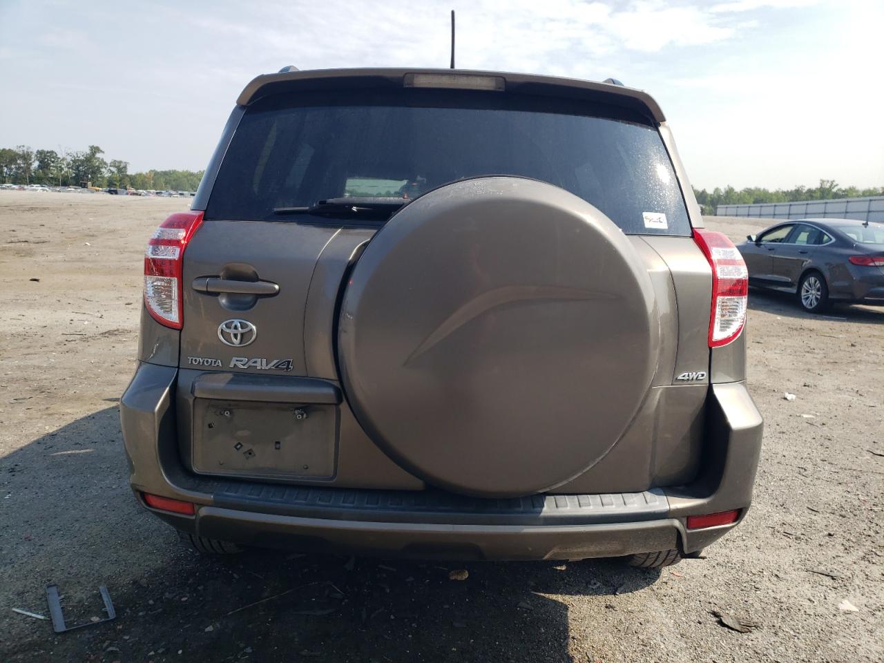 JTMBF4DV8AD038137 2010 Toyota Rav4