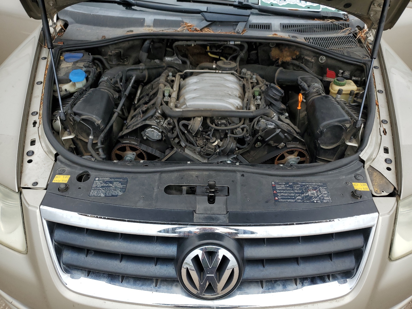 WVGEM77LX4D081733 2004 Volkswagen Touareg 4.2