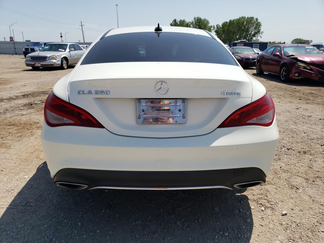 WDDSJ4GB8JN569824 2018 Mercedes-Benz Cla 250 4Matic