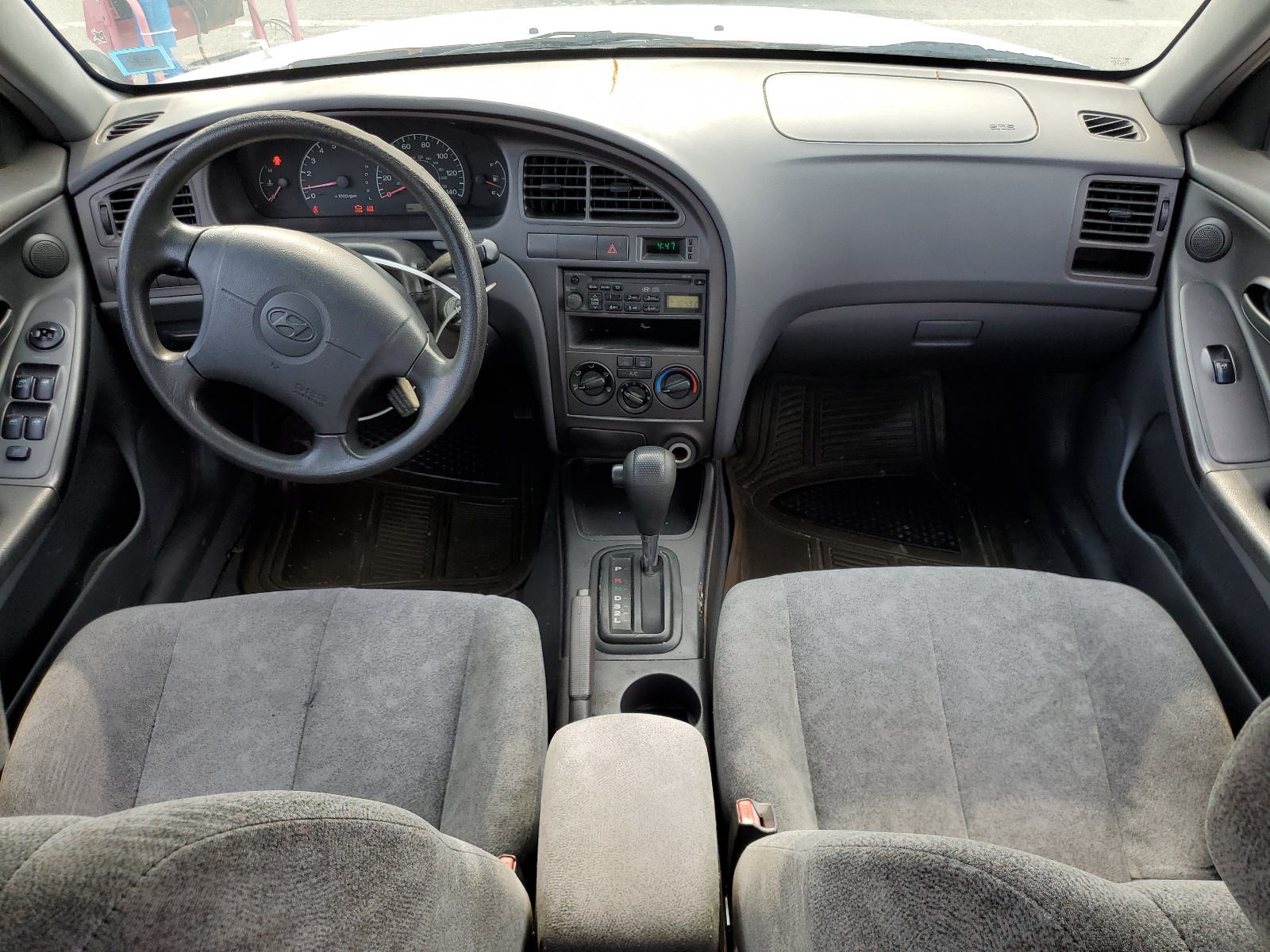 KMHDN45D52U301375 2002 Hyundai Elantra Gls