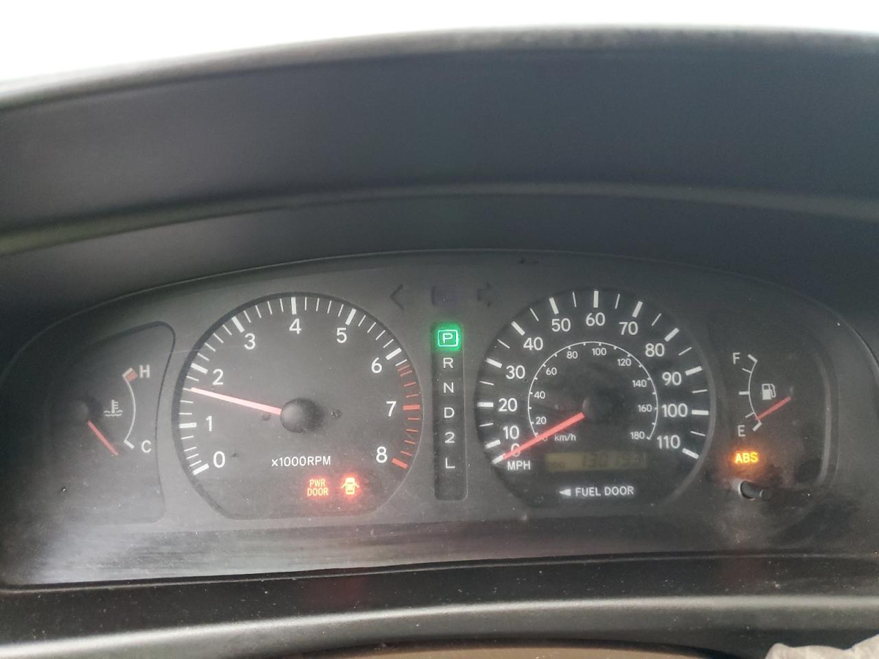 2000 Toyota Sienna Le VIN: 4T3ZF13C3YU198016 Lot: 66687534