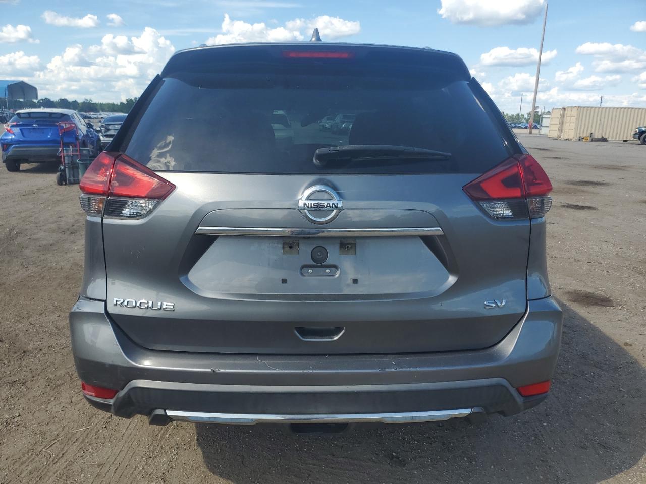 2018 Nissan Rogue S VIN: KNMAT2MT4JP574461 Lot: 68892944