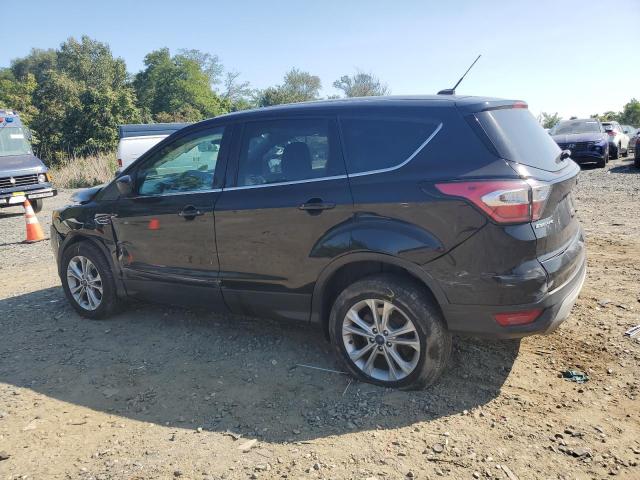  FORD ESCAPE 2017 Czarny