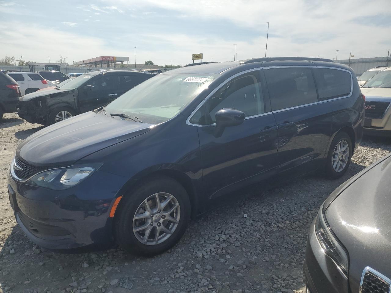 2020 Chrysler Voyager Lxi for Sale in Cahokia Heights, IL - Burn - Engine
