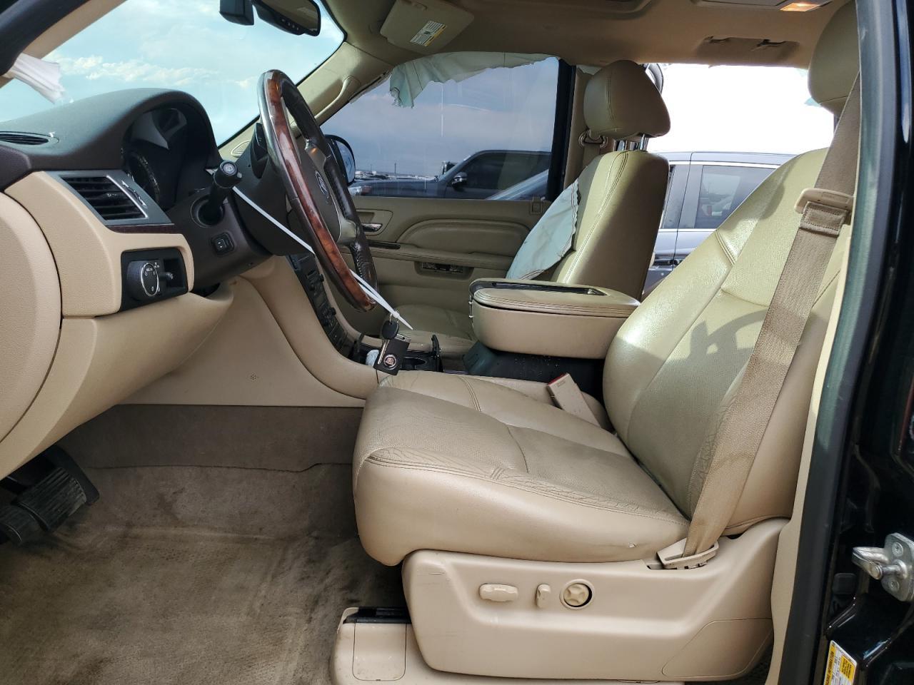 1GYS4CEFXER139917 2014 Cadillac Escalade Premium