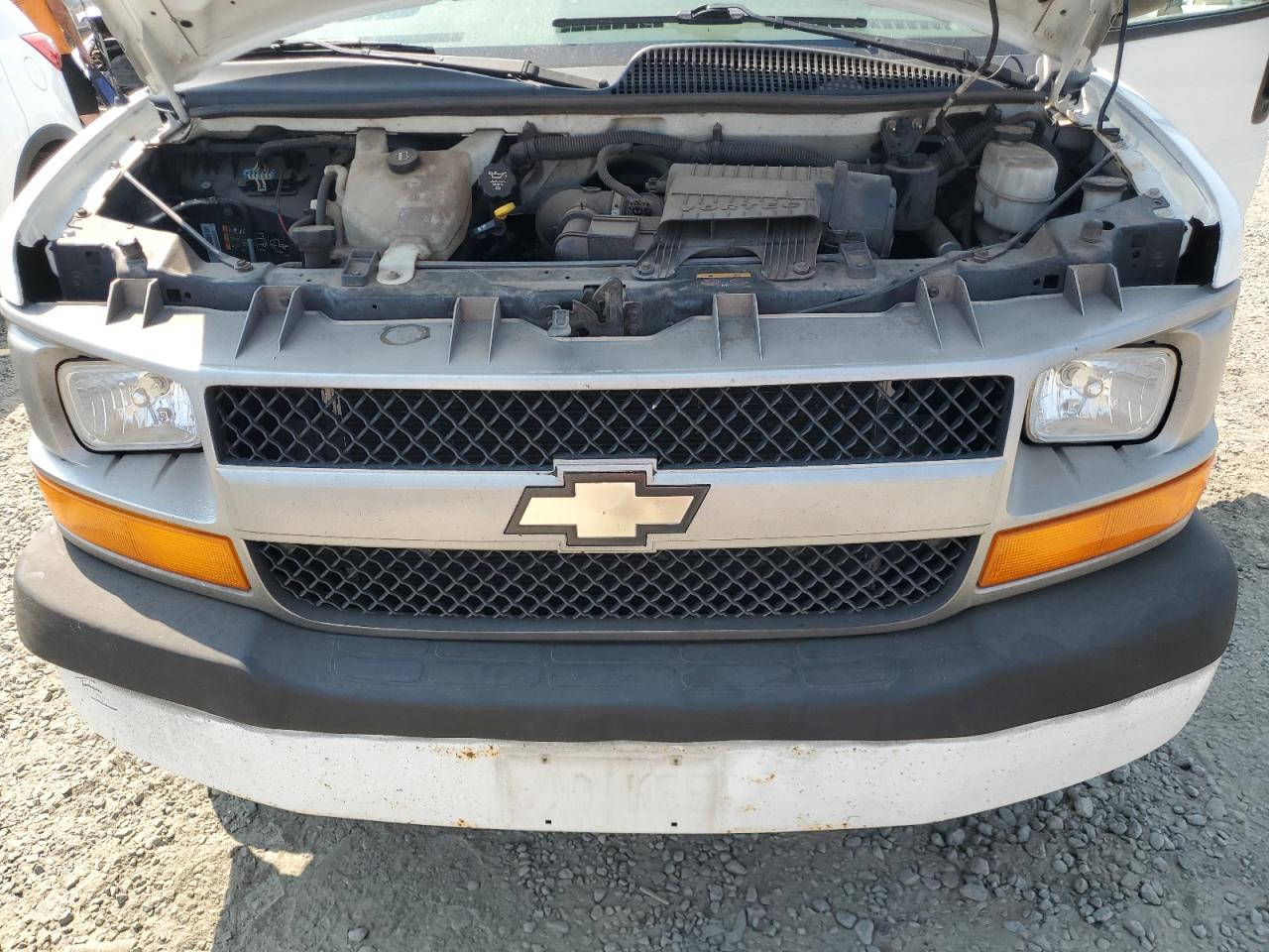 1GNSHBF44C1138976 2012 Chevrolet Express G1500 Ls