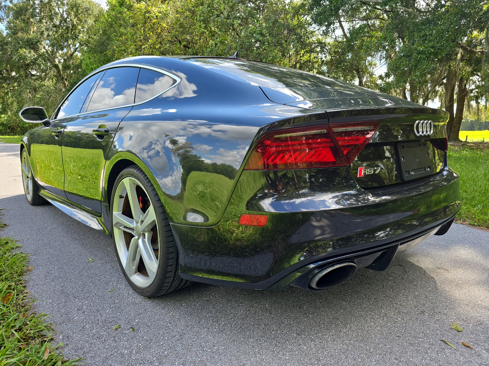 2016 Audi Rs7 vin: WUAW2AFC5GN900081