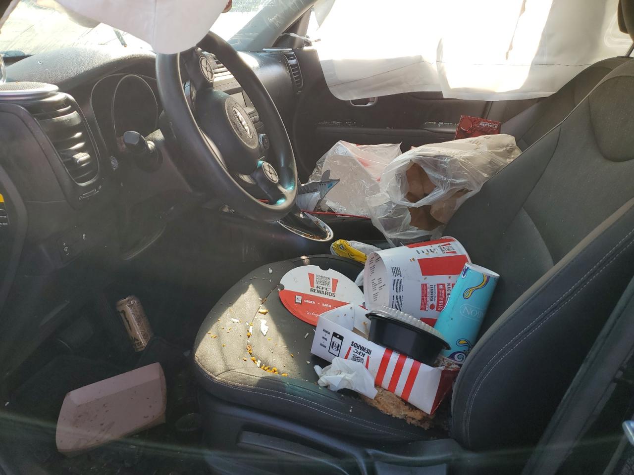 2015 Kia Soul VIN: KNDJN2A21F7813817 Lot: 65953144