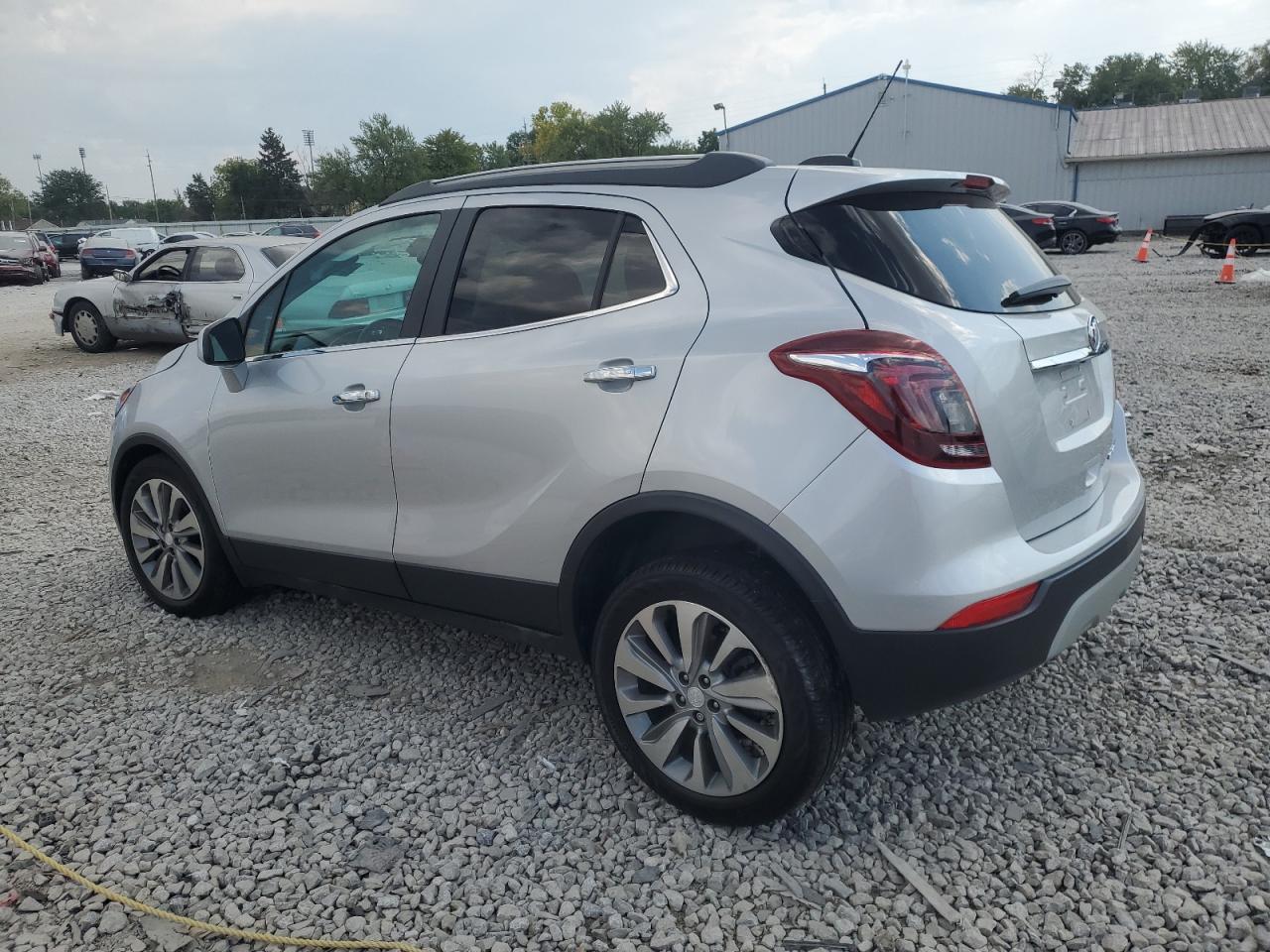 KL4CJASB0LB343117 2020 BUICK ENCORE - Image 2