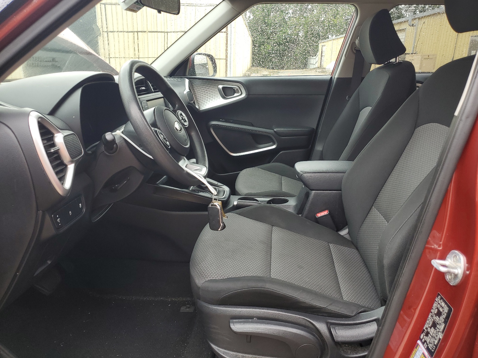 KNDJ23AU8L7098661 2020 Kia Soul Lx