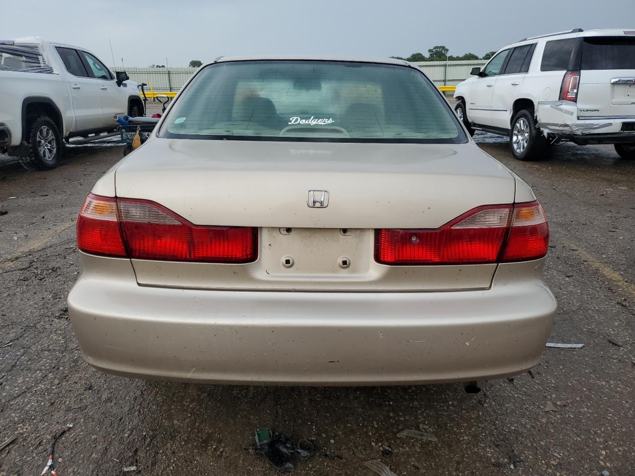 2000 Honda Accord Ex VIN: 1HGCG5569YA094566 Lot: 68182444
