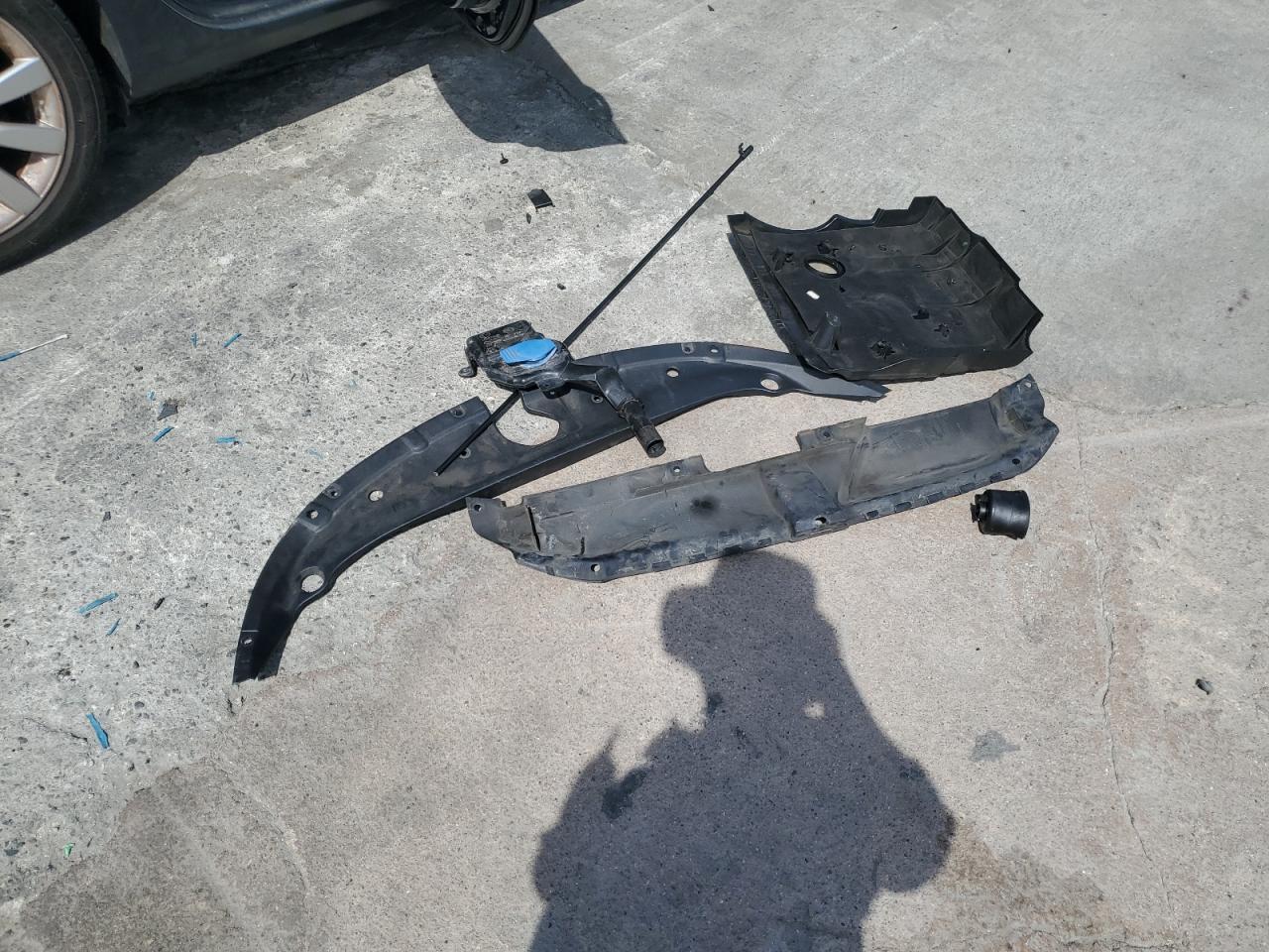 2010 Audi A4 Premium Plus VIN: WAUEFAFL5AN058666 Lot: 65864924