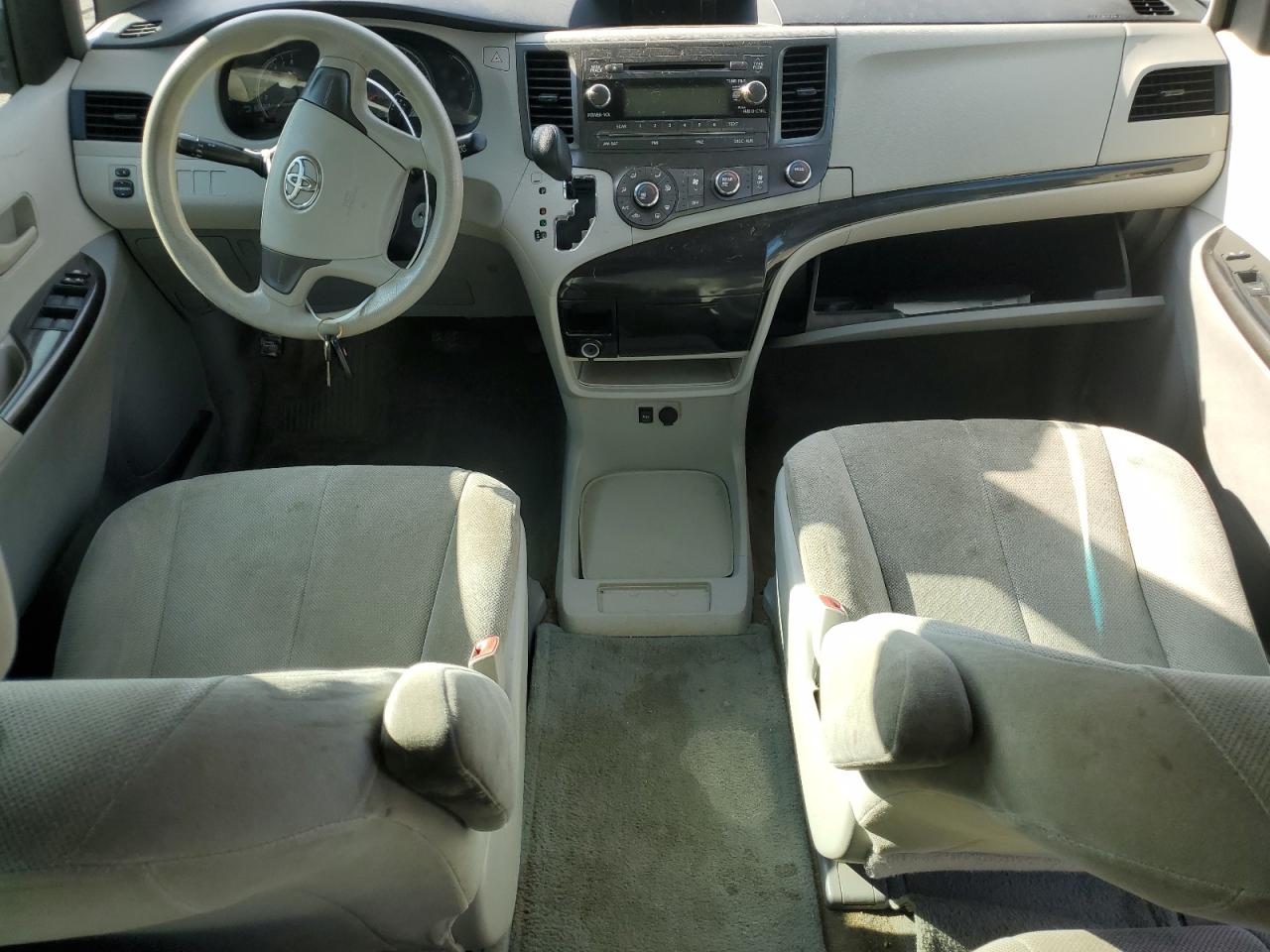 2013 Toyota Sienna VIN: 5TDZK3DC1DS387829 Lot: 69256384