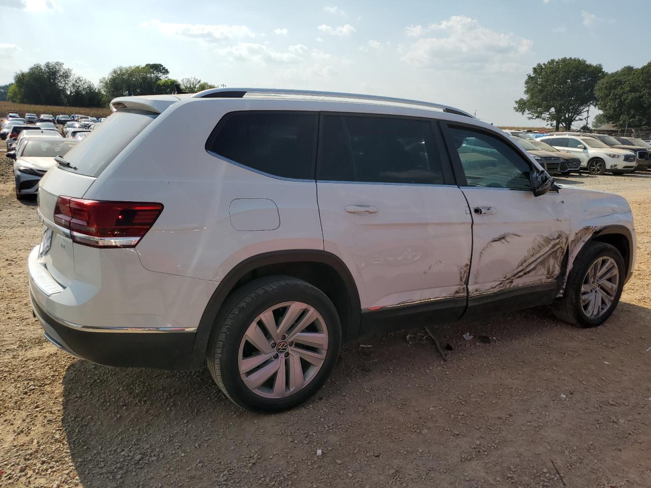 1V2ER2CA7JC593866 2018 Volkswagen Atlas Sel