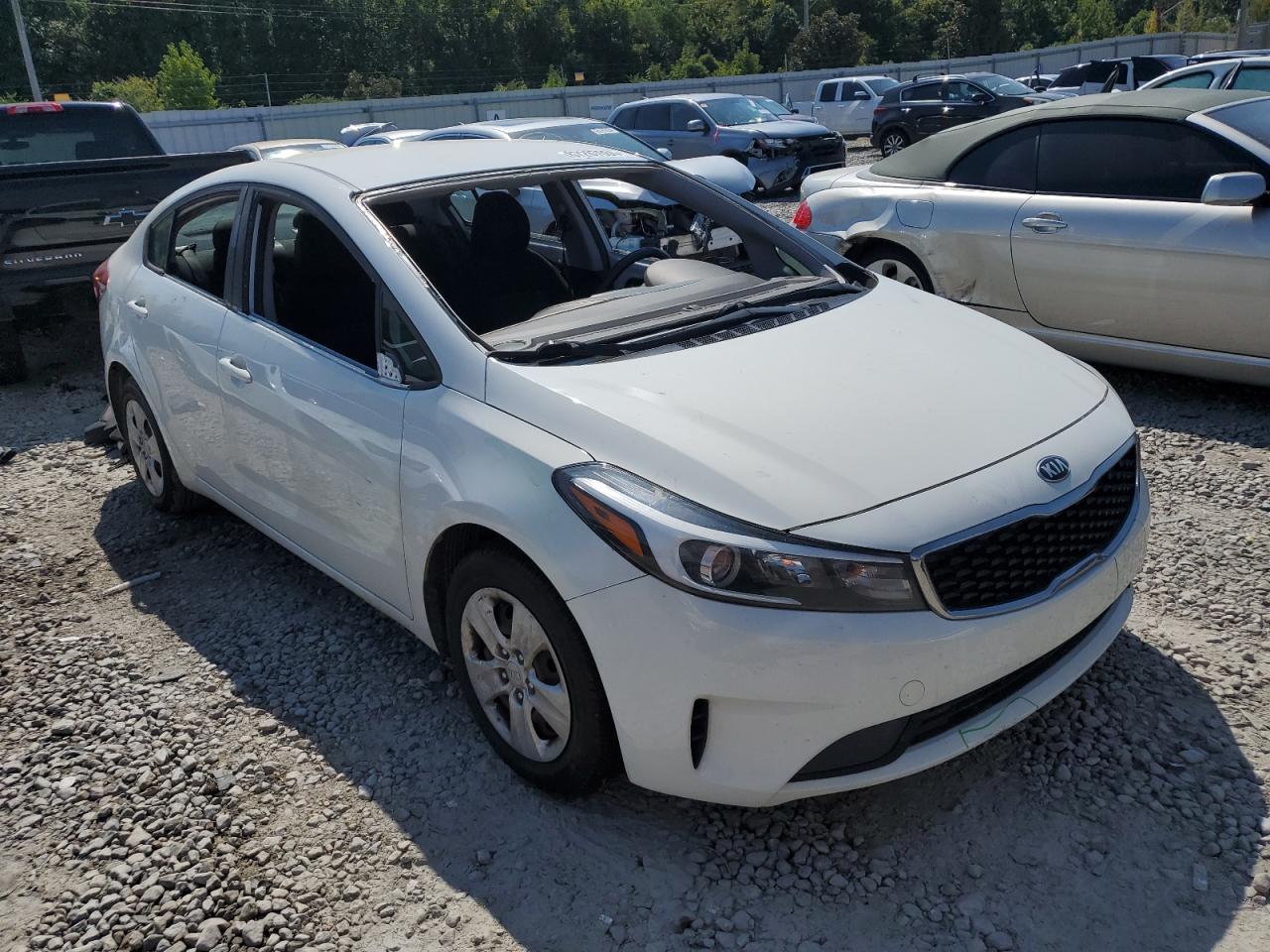 2017 Kia Forte - Image 4
