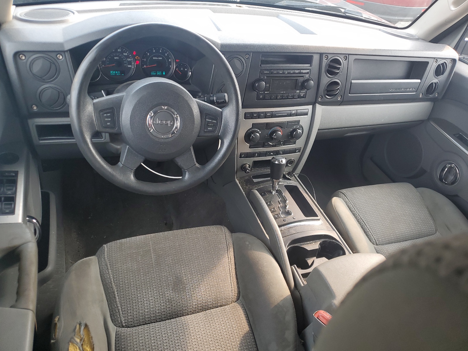 1J8HG48KX6C162052 2006 Jeep Commander