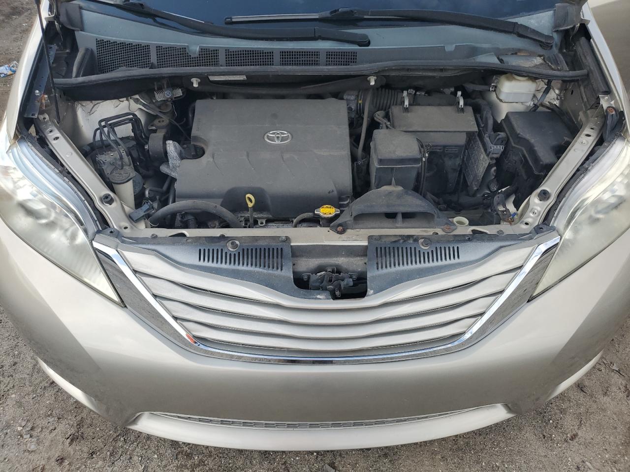 5TDKK3DC0FS668850 2015 Toyota Sienna Le