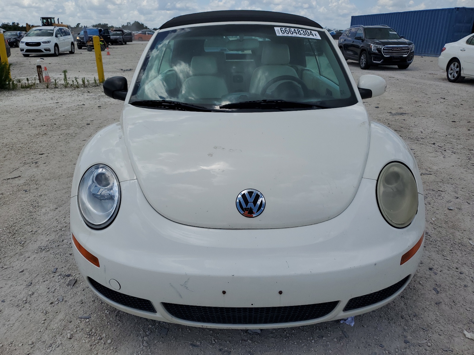 3VWFF31Y07M420280 2007 Volkswagen New Beetle Triple White