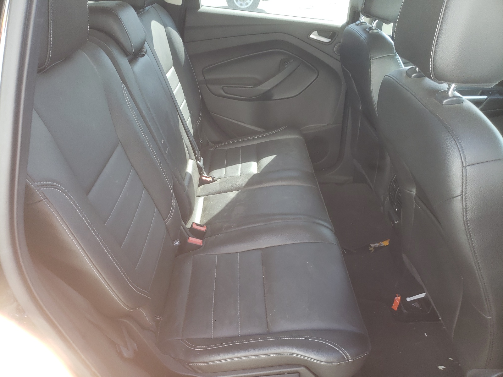 1FMCU9J95FUA71128 2015 Ford Escape Titanium