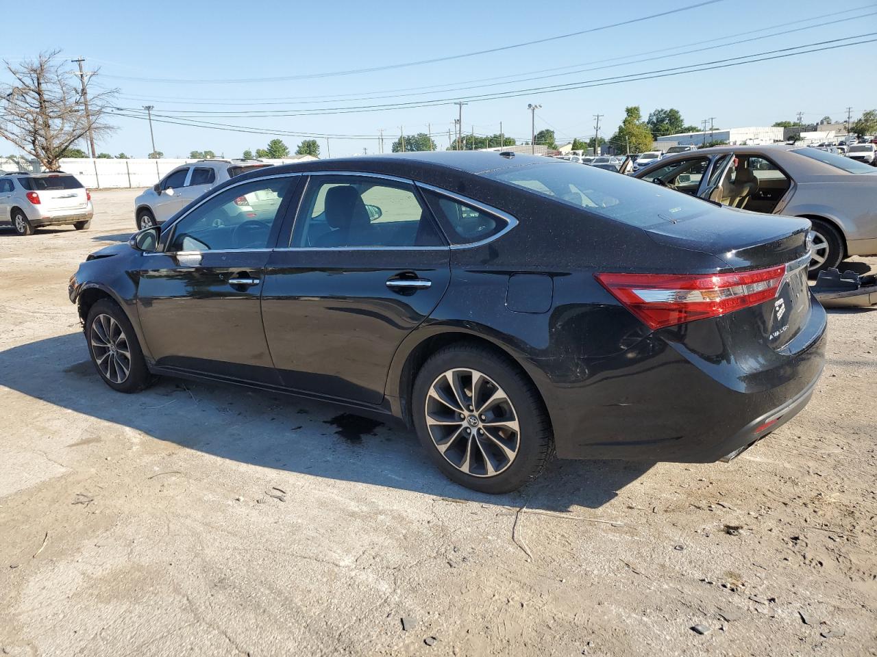 4T1BK1EB5JU287151 2018 TOYOTA AVALON - Image 2