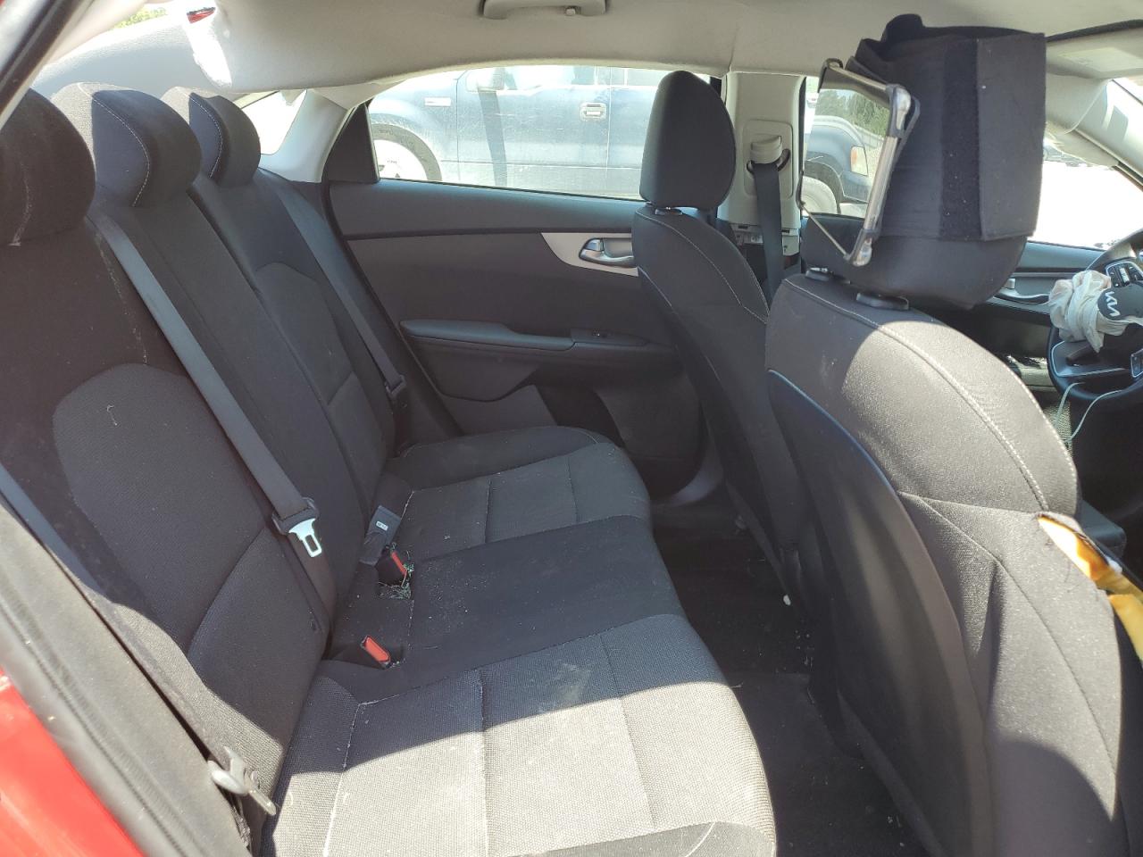 2024 Kia Forte - Image 10