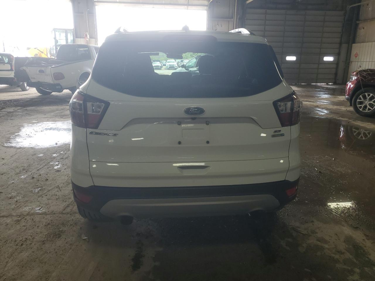 1FMCU9GD2JUC59416 2018 Ford Escape Se