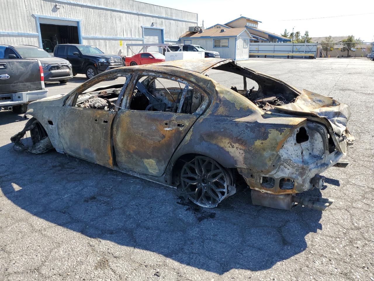 2009 Pontiac G8 - Image 2