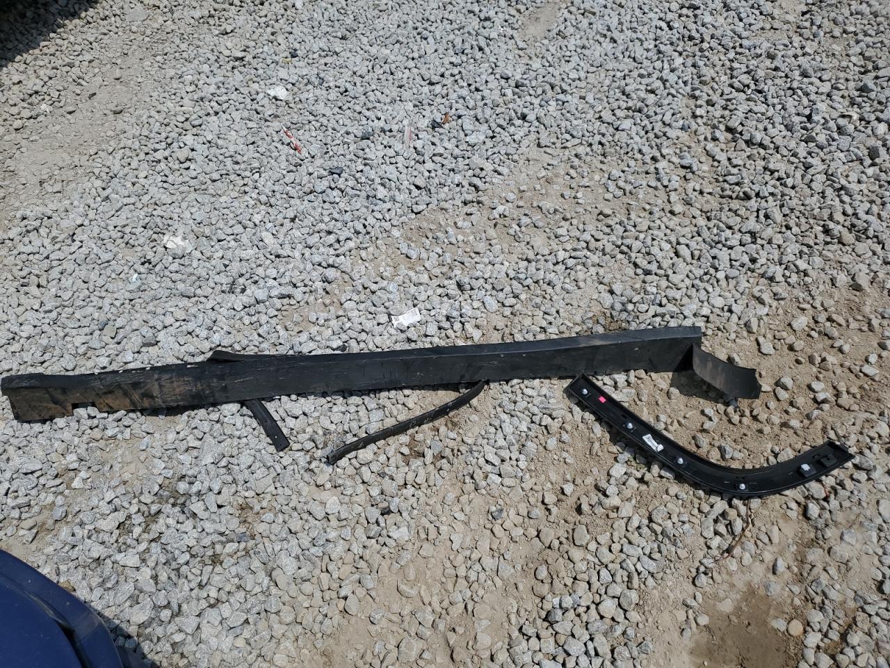 2023 GMC Acadia Slt VIN: 1GKKNUL47PZ128228 Lot: 67790314