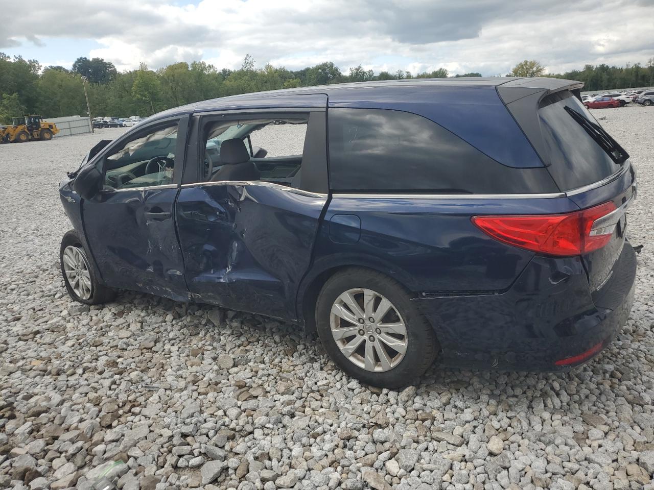 2018 Honda Odyssey - Image 2