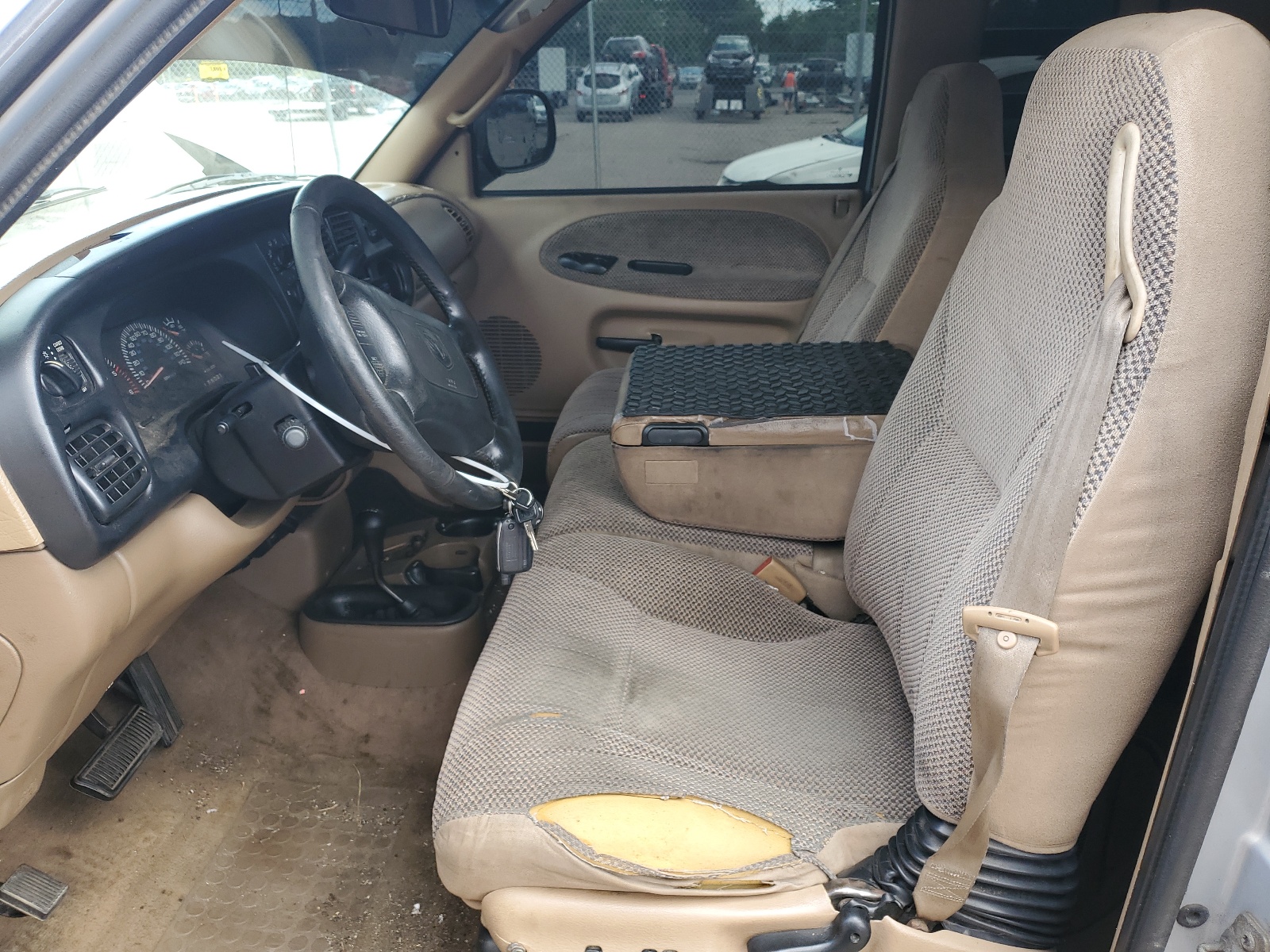 3B7HF13Y4XG222619 1999 Dodge Ram 1500