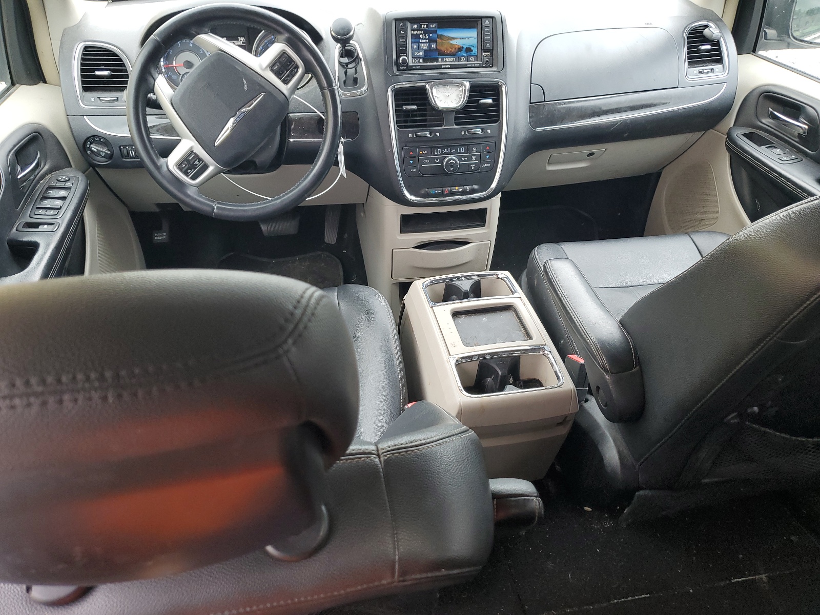 2C4RC1BG1GR119688 2016 Chrysler Town & Country Touring