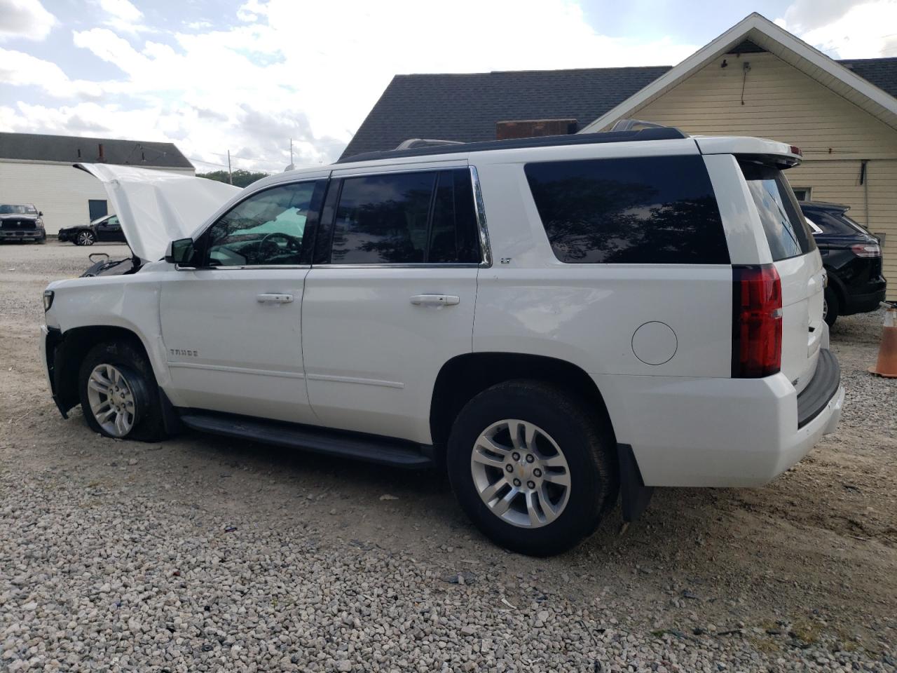 1GNSKBKC1FR609325 2015 CHEVROLET TAHOE - Image 2