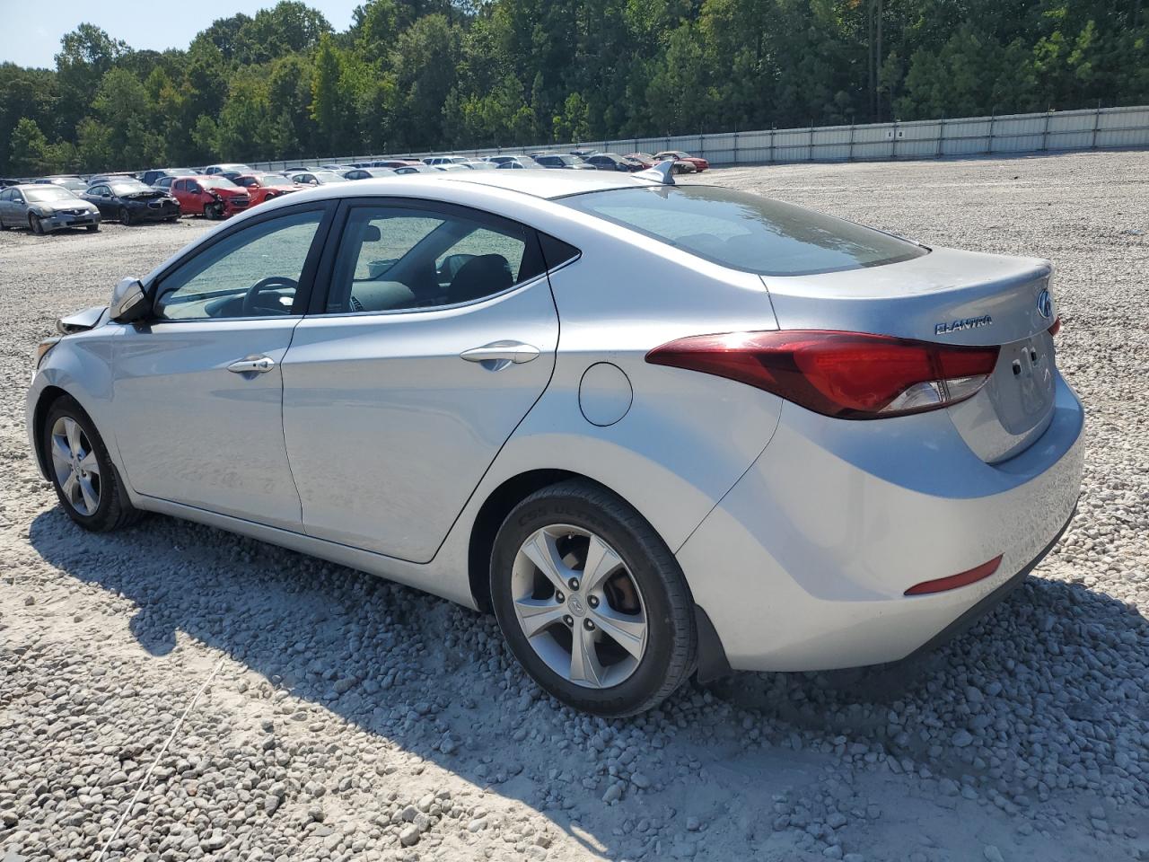 KMHDH4AE6GU483617 2016 HYUNDAI ELANTRA - Image 2