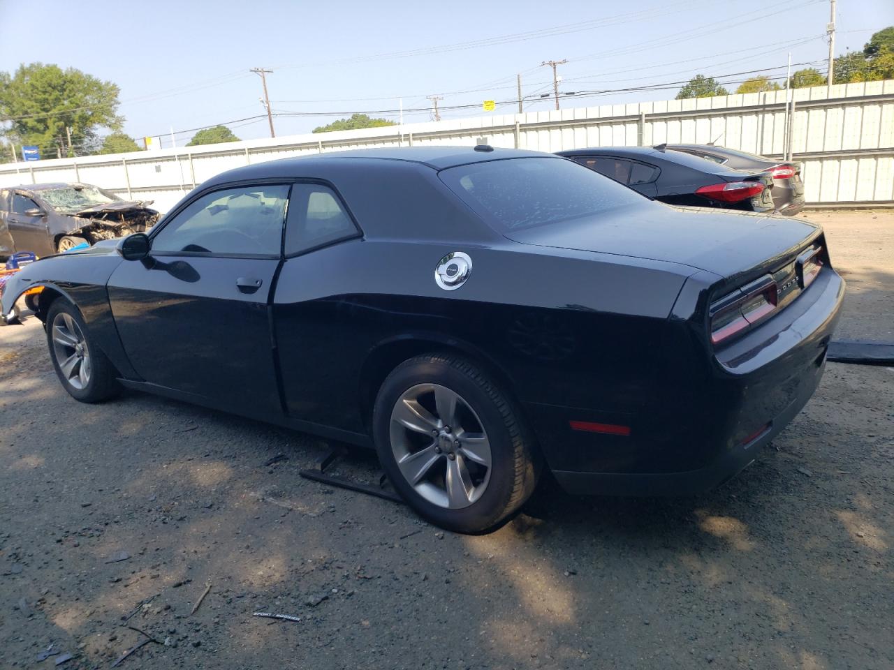 2C3CDZAG8FH839288 2015 DODGE CHALLENGER - Image 2