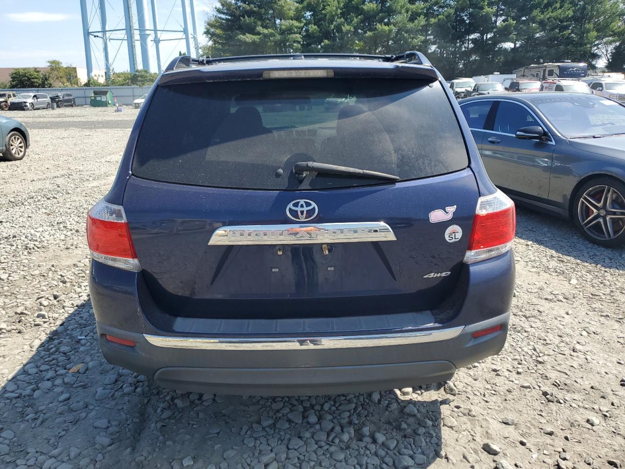 2011 Toyota Highlander Base VIN: 5TDBK3EH1BS075003 Lot: 68897294