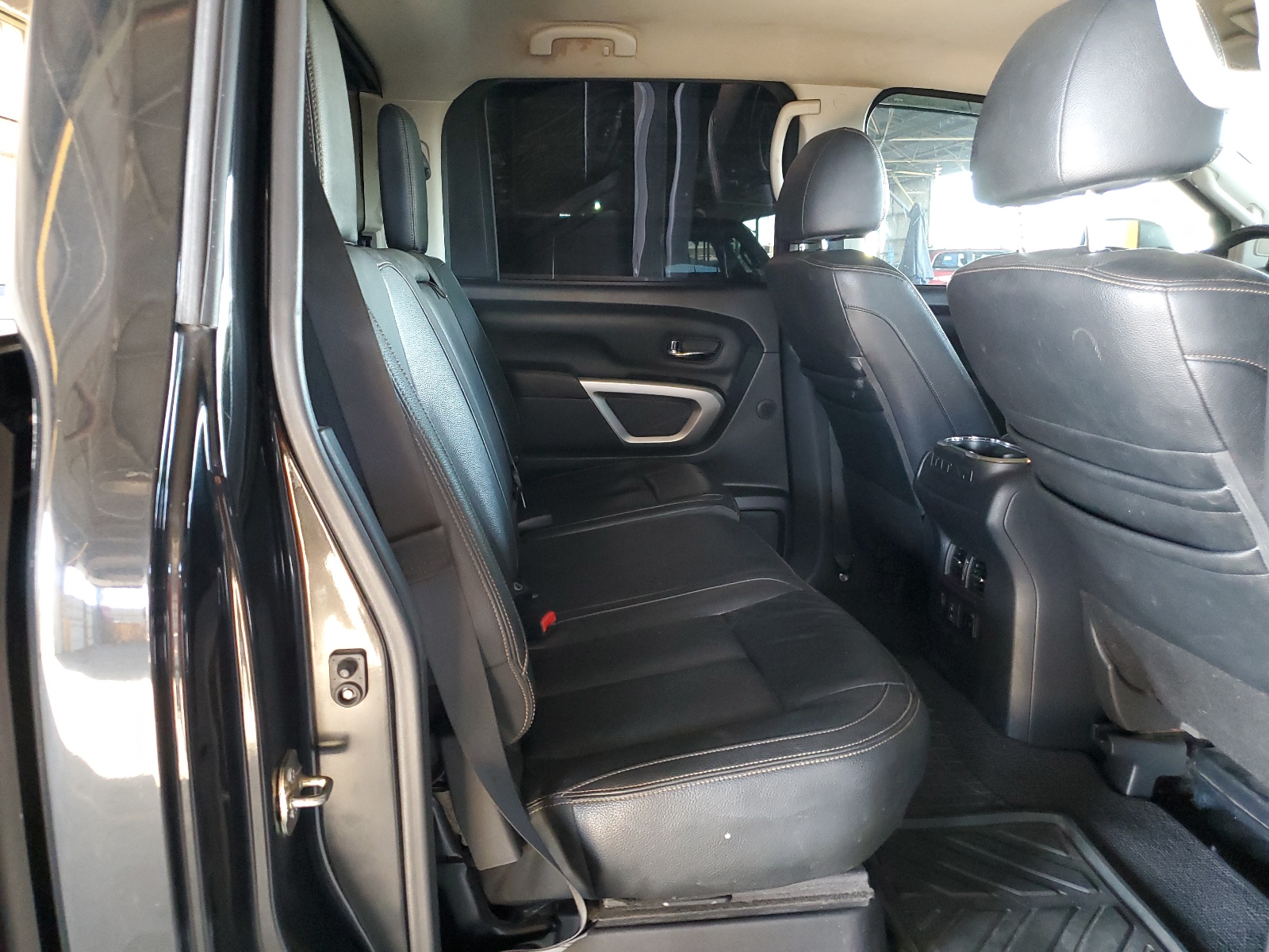 2019 Nissan Titan Platinum Reserve vin: 1N6AA1E68KN516517