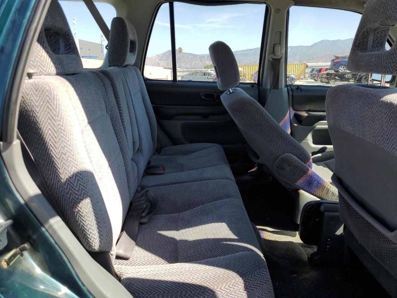 1998 Honda Cr-V Lx VIN: JHLRD1849WC030567 Lot: 66812594