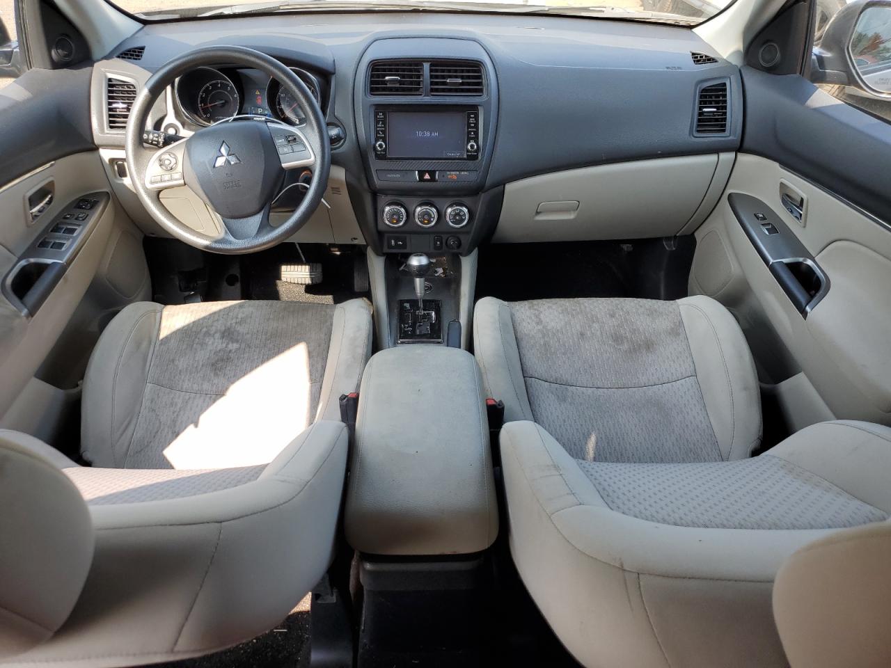 JA4AR3AU8JU011748 2018 Mitsubishi Outlander Sport Es