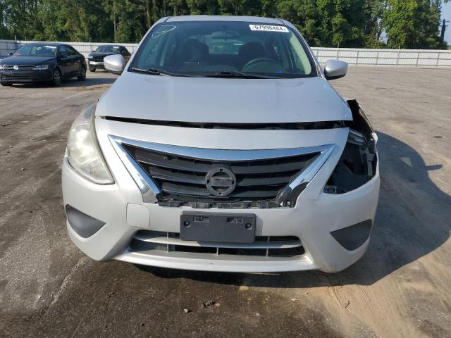  NISSAN VERSA 2019 Silver