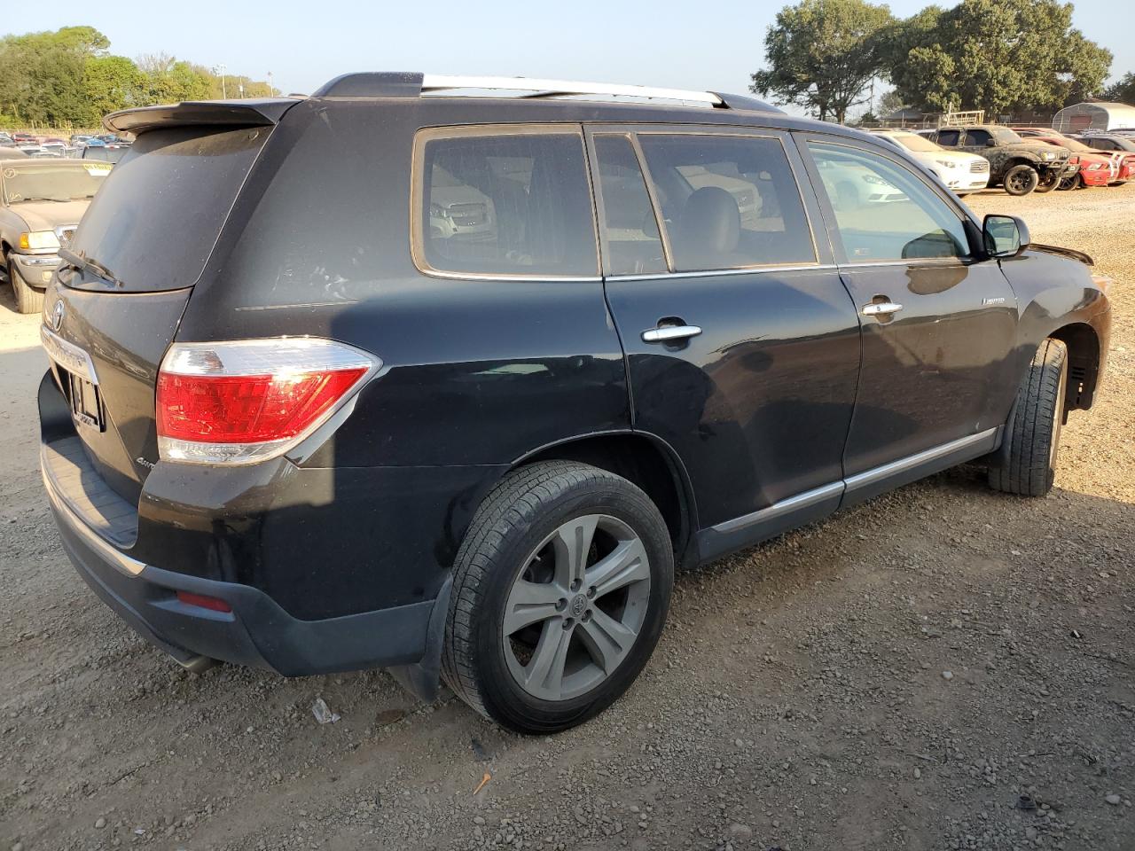 2012 Toyota Highlander - Image 3