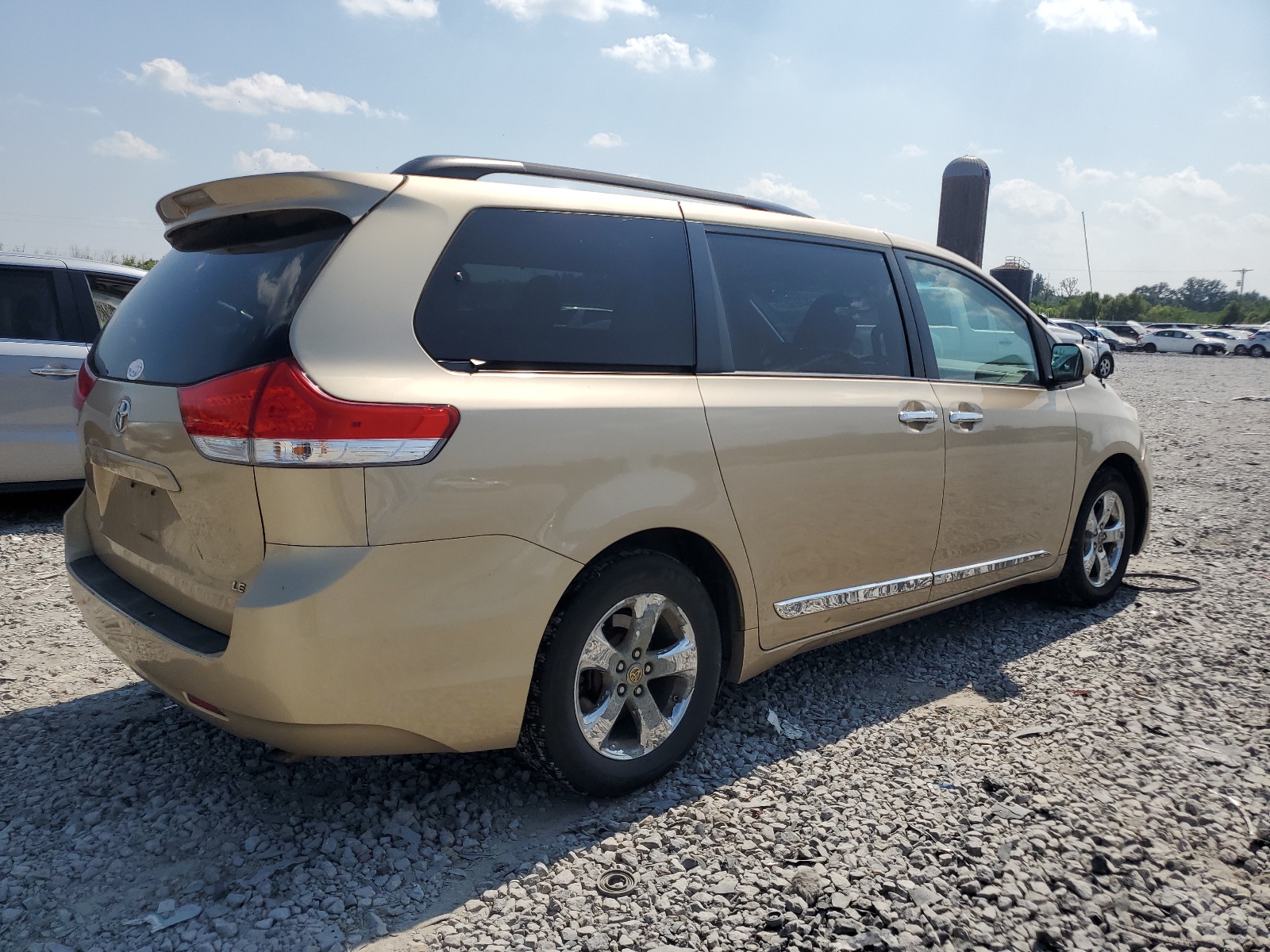 5TDKK3DC1BS148120 2011 Toyota Sienna Le