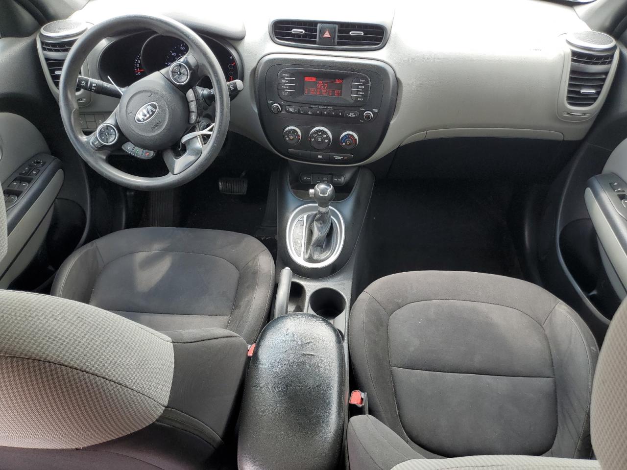 KNDJN2A2XF7786486 2015 Kia Soul