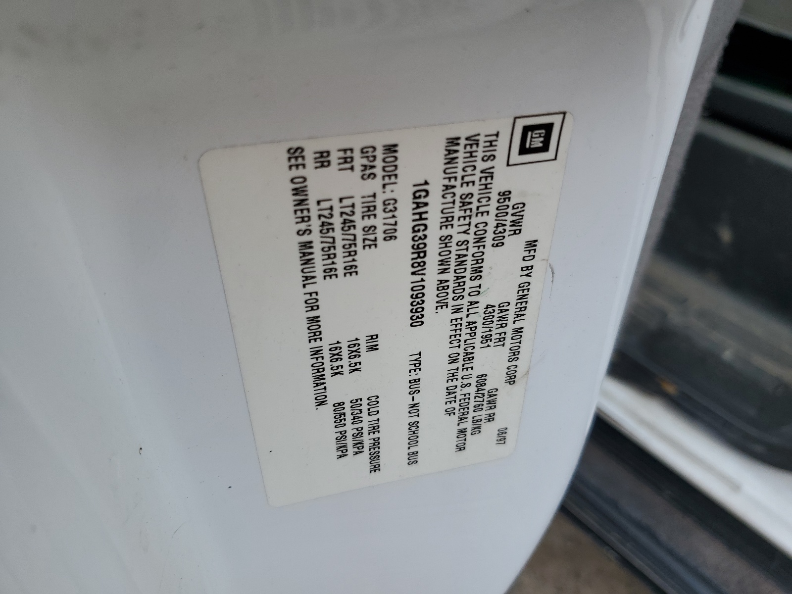 1GAHG39R8V1093930 1997 Chevrolet Express G3500