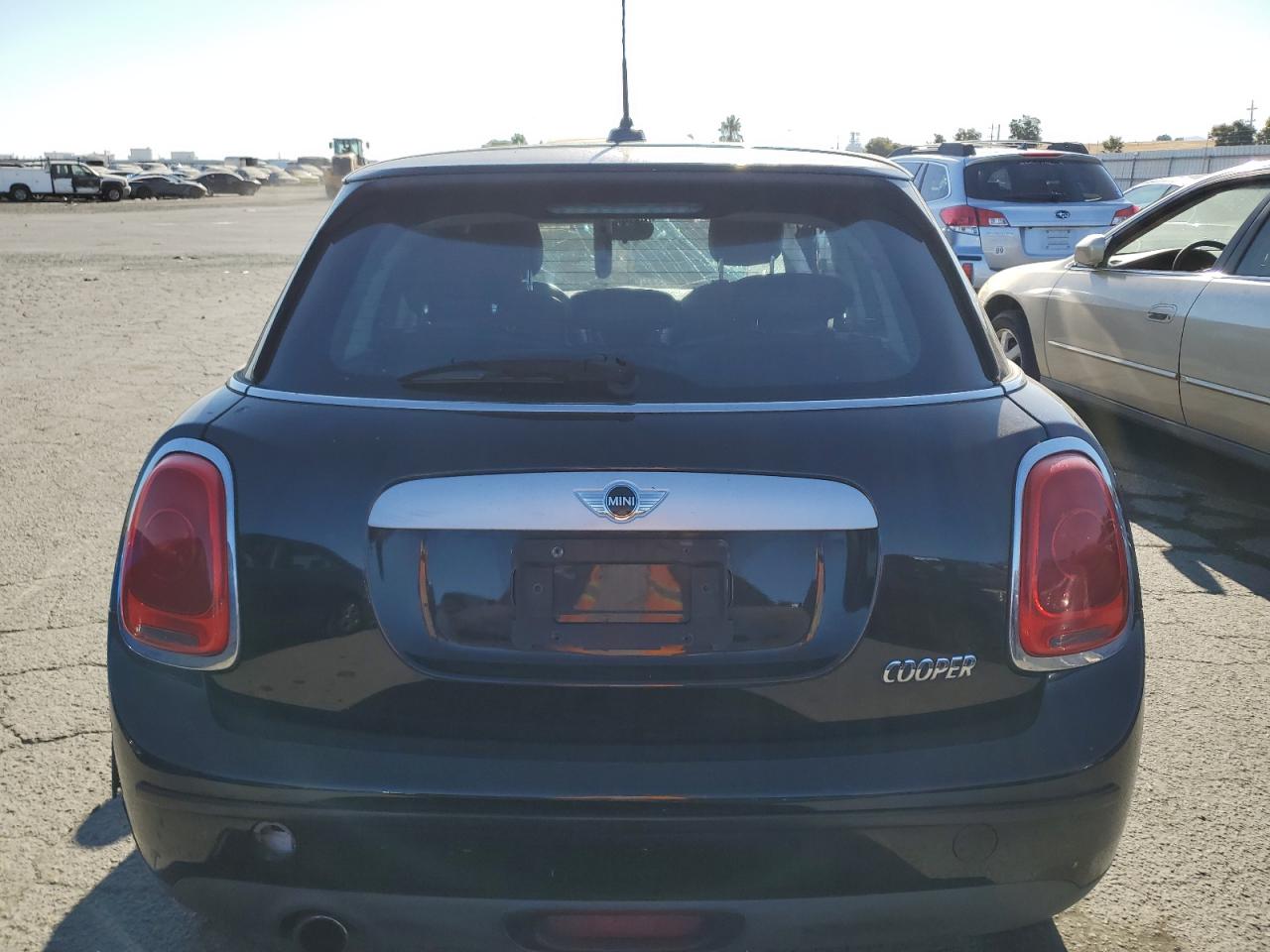 2015 Mini Cooper VIN: WMWXS5C57FT830959 Lot: 68381024