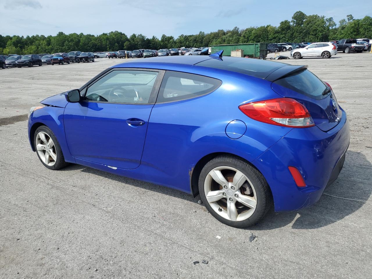 2014 Hyundai Veloster - Image 2