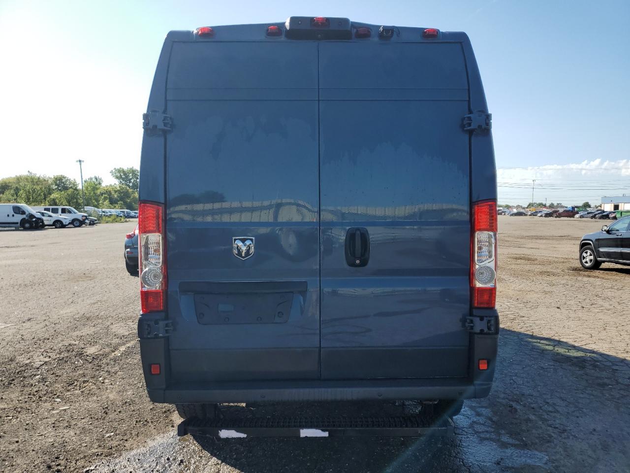 2018 Ram Promaster 2500 2500 High VIN: 3C6TRVDG5JE159068 Lot: 66439294