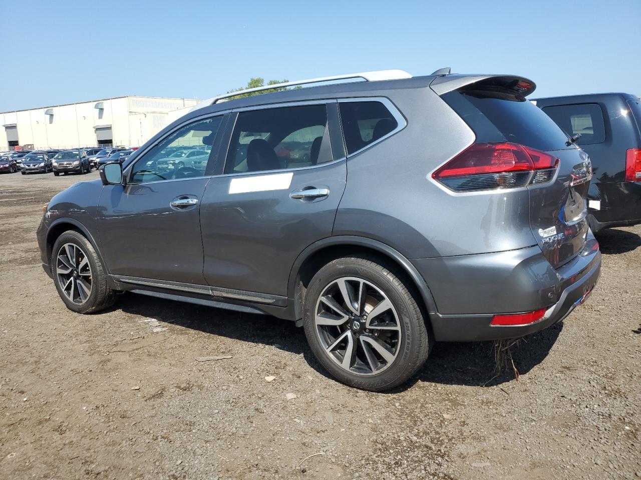 5N1AT2MV0KC769205 2019 NISSAN ROGUE - Image 2