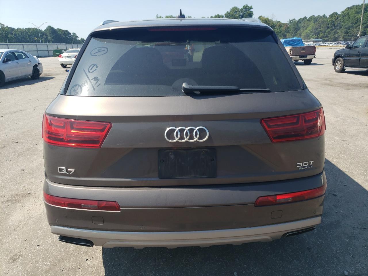 WA1VAAF72HD011061 2017 Audi Q7 Prestige