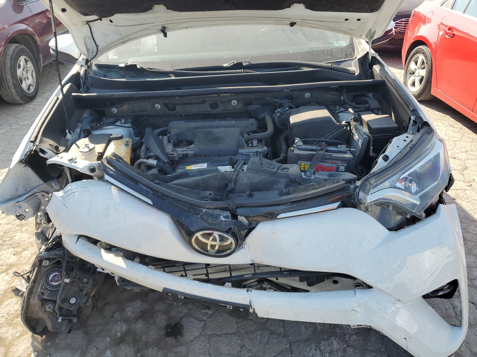 JTMRFREV1HJ173188 2017 Toyota Rav4 Xle